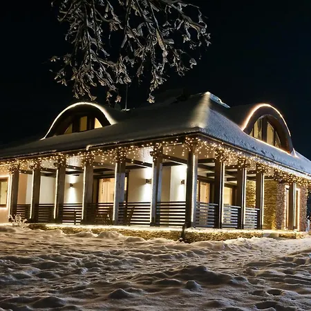 Domek alpejski Hovel Mînăstirea Humorului